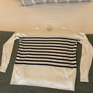 White Warren Women’s XS white sweater